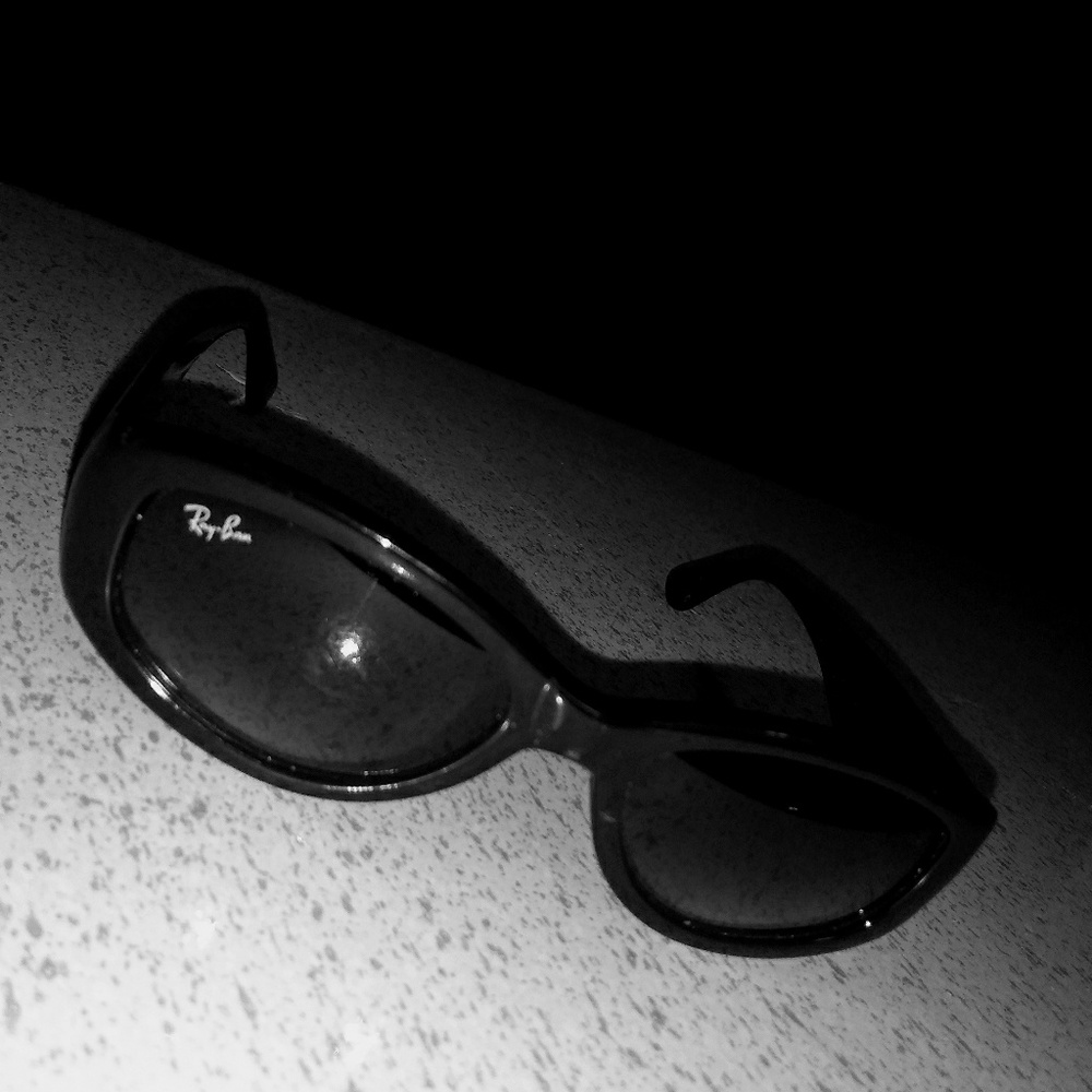 Authentic Women's RayBan sunglasses